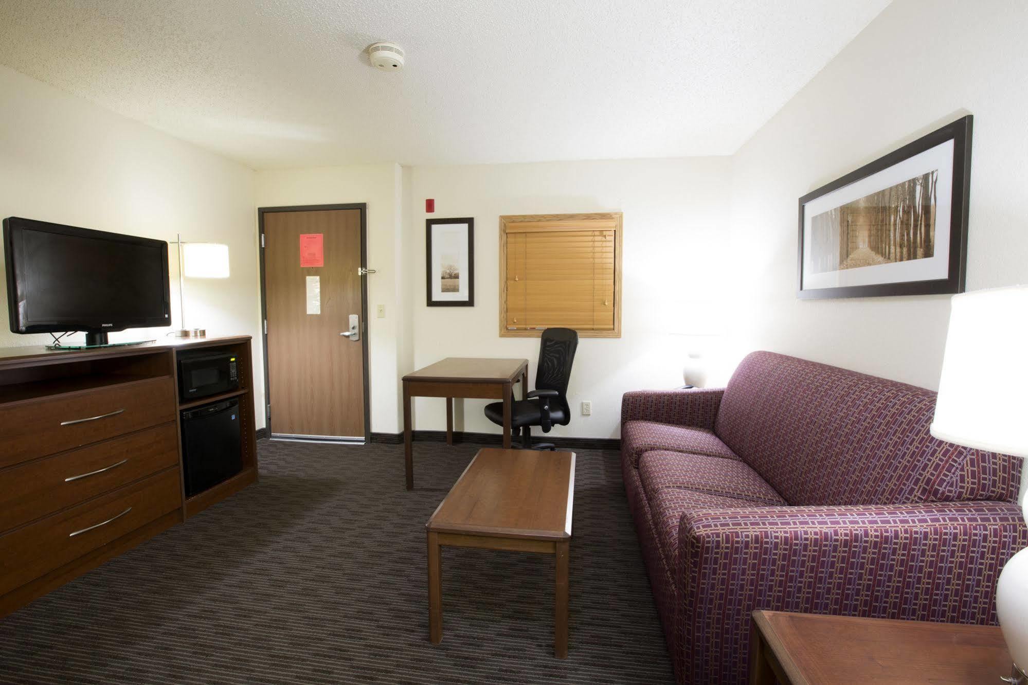 Americinn By Wyndham Dickinson Exterior photo